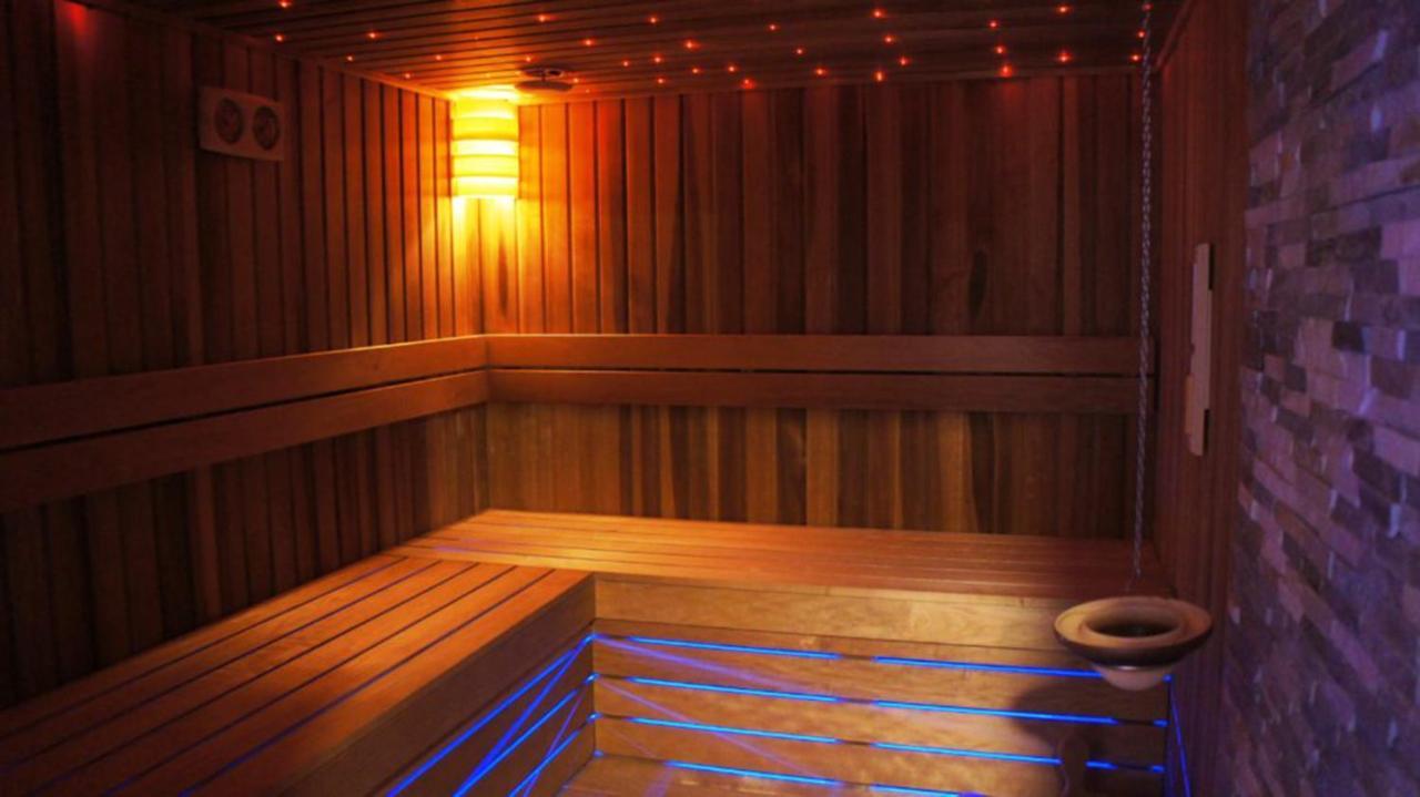 Tagore Spa Aparthotel บาลาตอนฟือเรด ภายนอก รูปภาพ